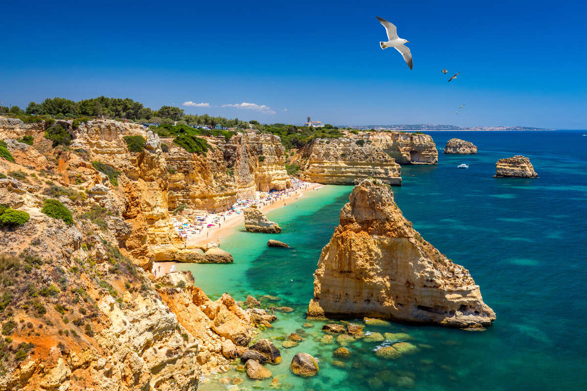 United Launches Nonstop Flights To Beach Paradise In Portugal This May